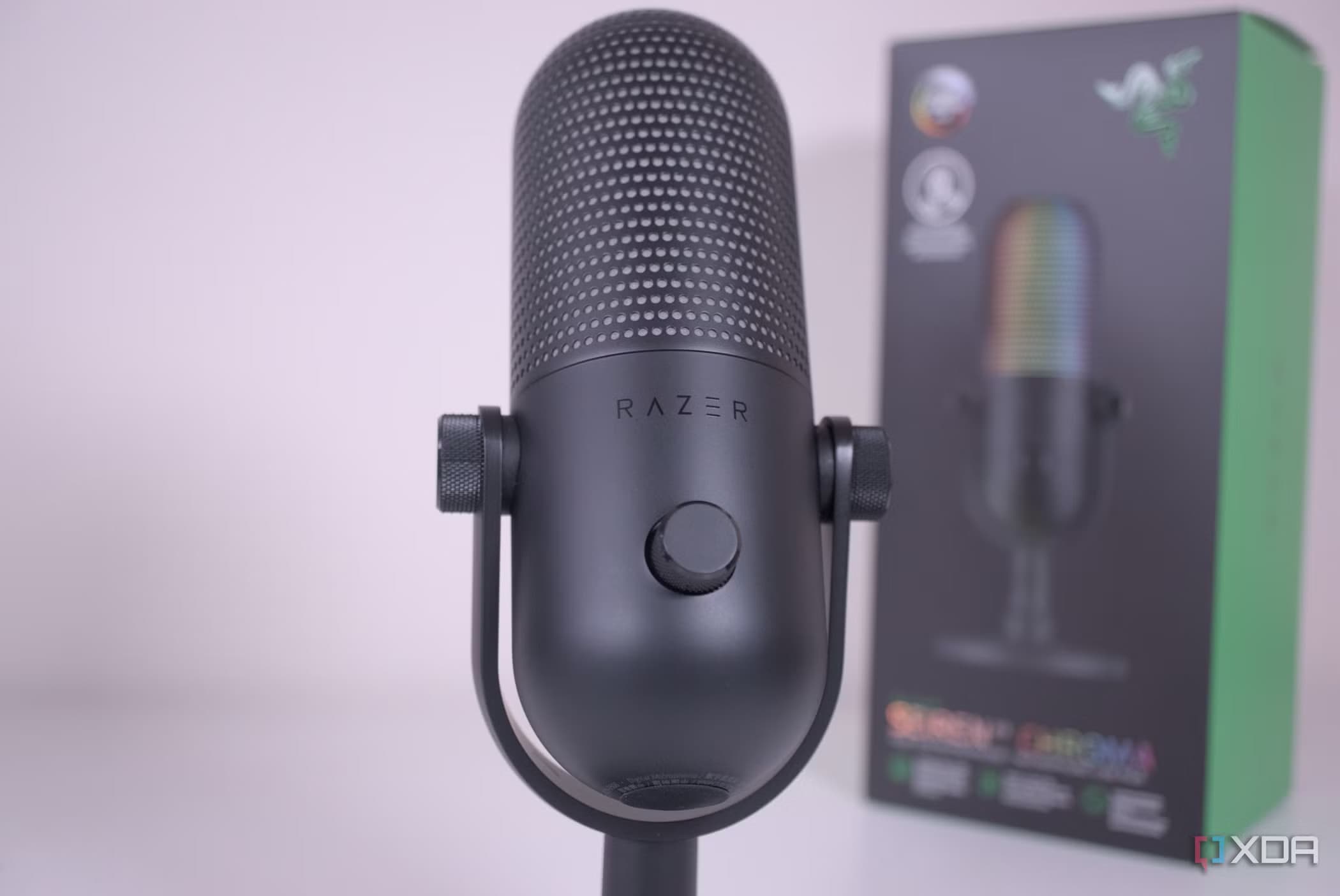 MIC RAZER SEIREN V3 CHROMA BLACK CONDENSOR 2