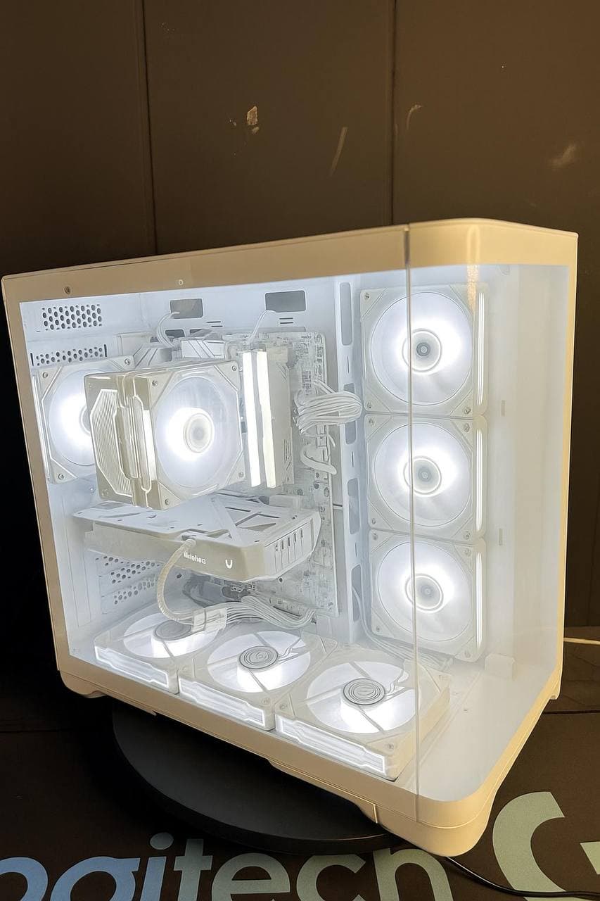 CASE HERO INFINITY MODEL 1 WHITE WITH 7 FANS